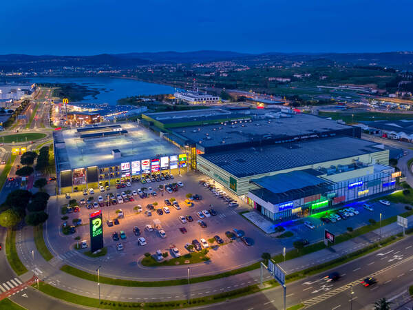 Planet TUŠ Koper
